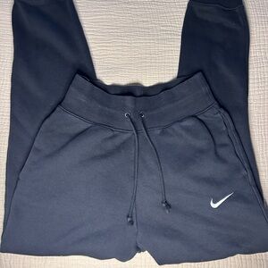 Nike women’s black Jogger sweats